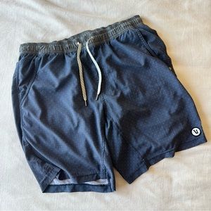 Vuori micro dot Short. Size L. Used Condition